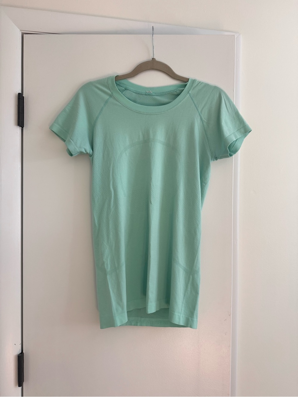 Lululemon Swiftly Tech Seafoam Short Sleeve Shirt